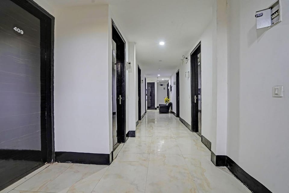 Via Red Apple Hotel in New Delhi
