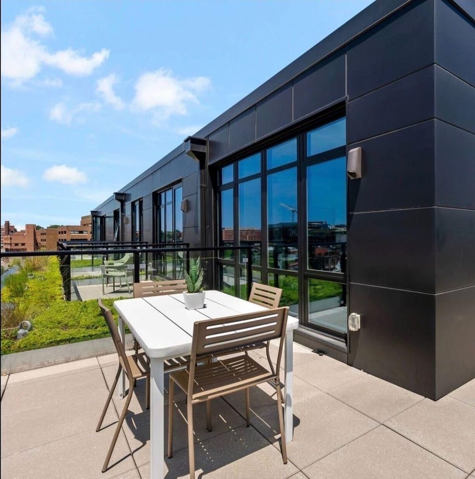 Pure Voyage Shaw Hotel in District of Columbia