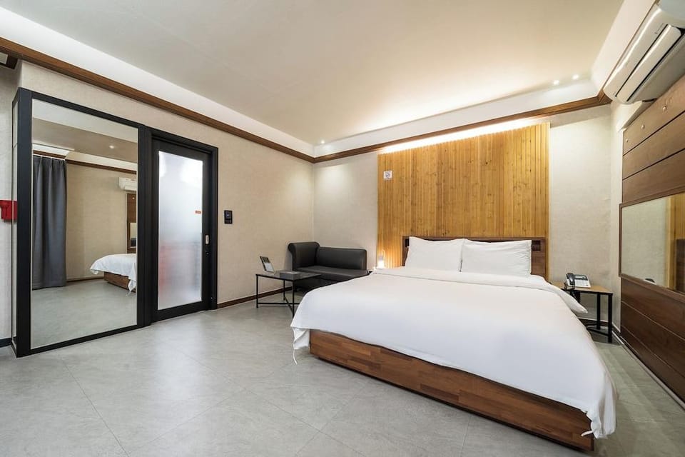 SKYHOTEL Hotel in Gyeonggi-do