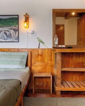  Huts & Hunters Cottage Manali Hotel in Himachal Pradesh