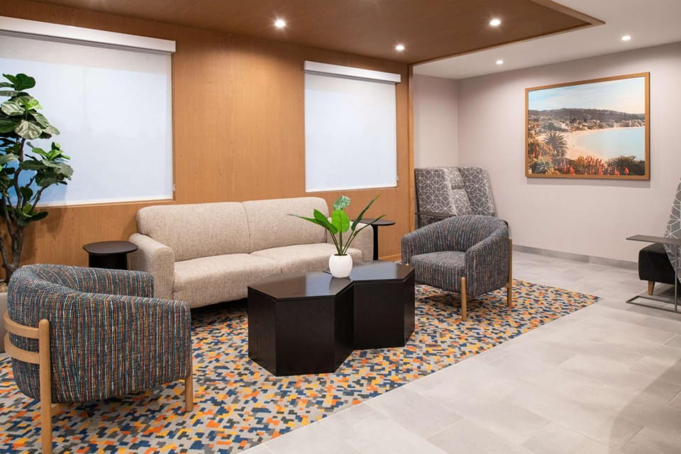 Hampton Inn by Hilton Costa Mesa Newport Beach Hotel in Costa Mesa