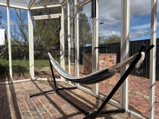 The Podium - Modern Cottage - Central Oatlands Hotel in Tasmania