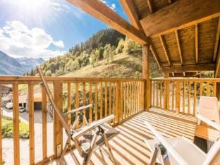 Rooms for 8 People Hotel in Champagny-en-Vanoise