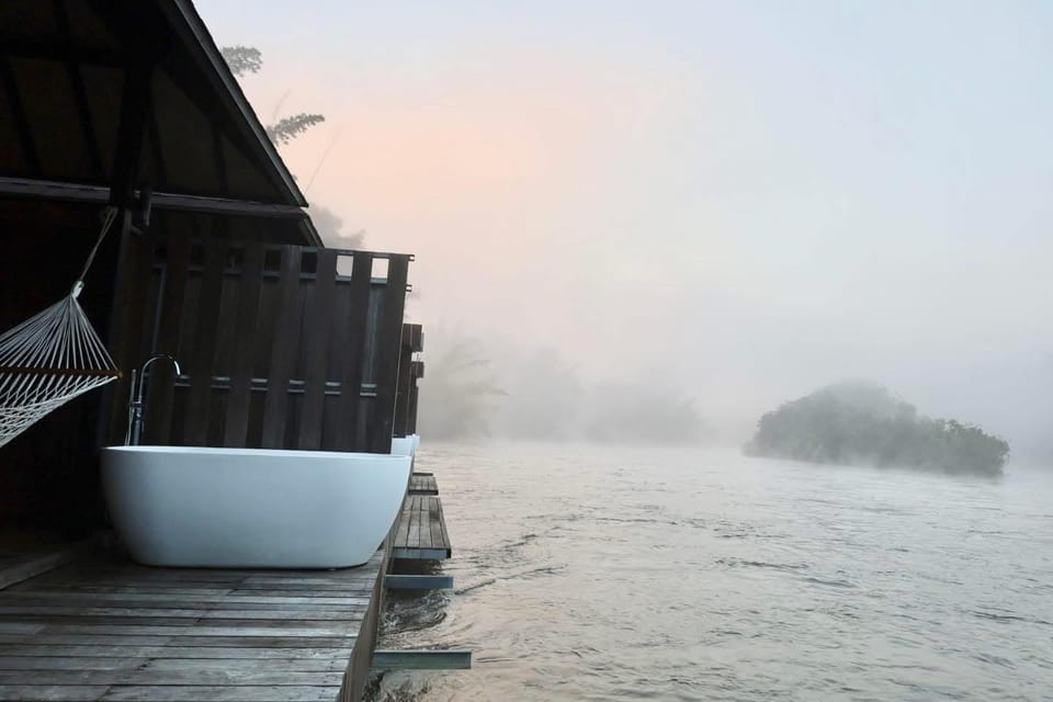 แควน้อย รีสอร์ท Resort in Thailand
