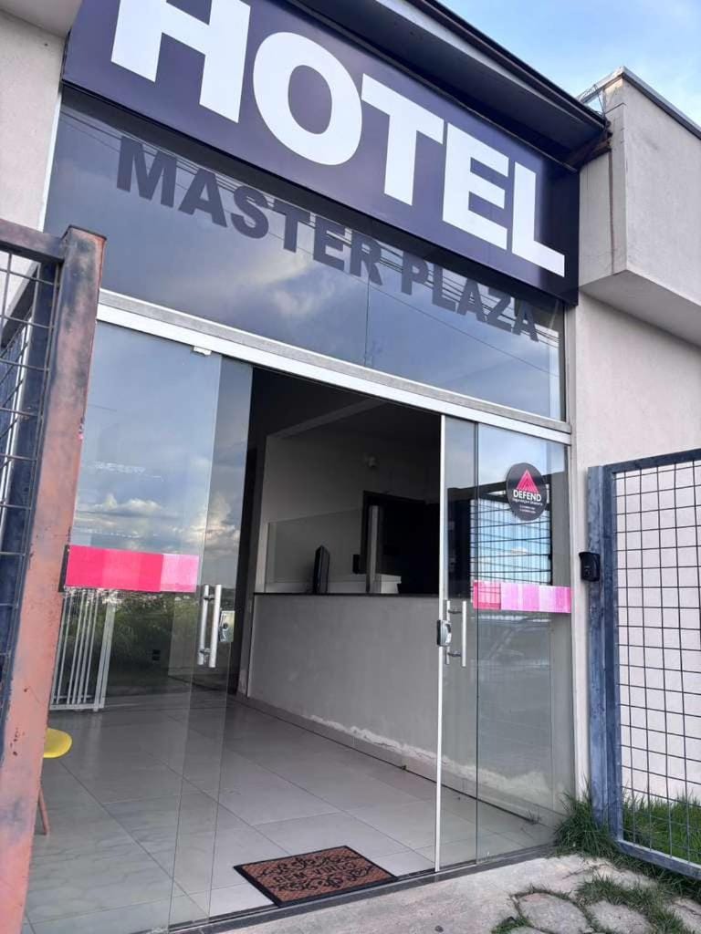 Hotel Master Plaza Formiga Hotel in State of São Paulo