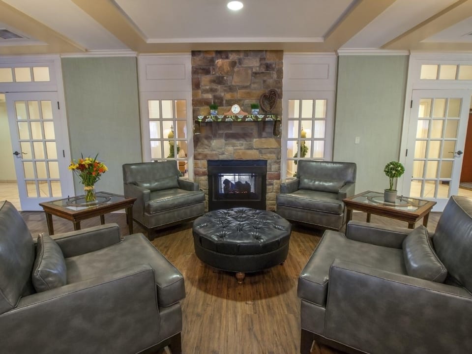 Holiday Inn Express & Suites Buffalo Airport By IHG Hotel in Cheektowaga