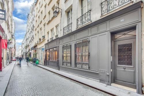 Les appartements du Louvre Hotel in Paris