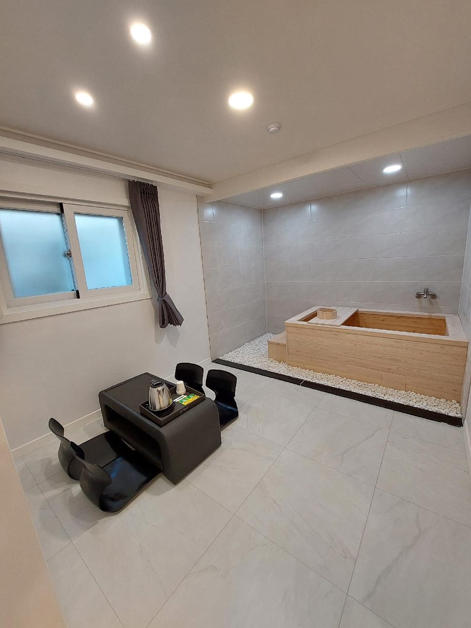 [포천 일동] 드림모텔 패밀리스파 101호 주말 (금~일) Hotel in Gyeonggi-do