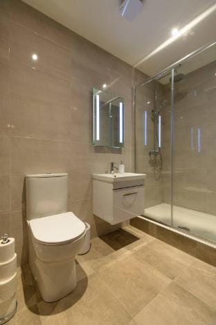 Penthouse City Studio - Perfect Base for Exploring Medieval Kilkenny Hotel in Kilkenny City