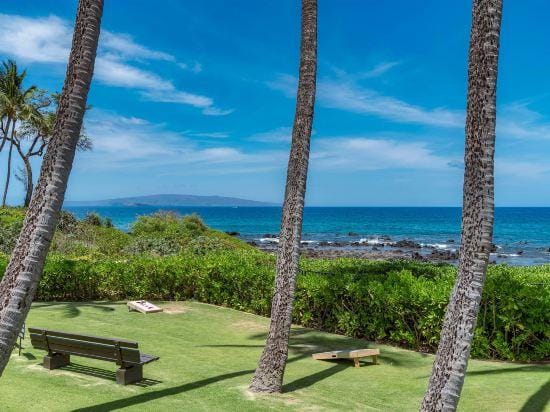 Wailea Ekahi 24B - Modern Garden Retreat w/ Lanai, Split AC & Stylish Renovation Hotel in Wailea