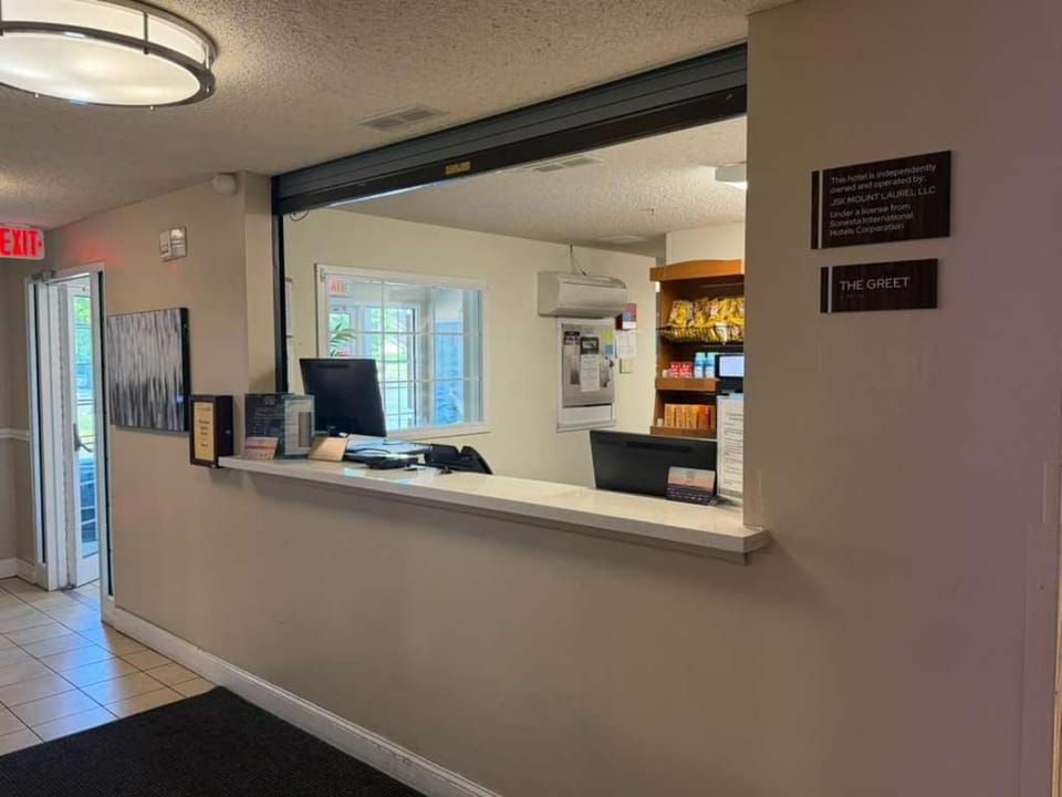 Sonesta Simply Suites Philadelphia Mount Laurel Hotel in Mount Laurel