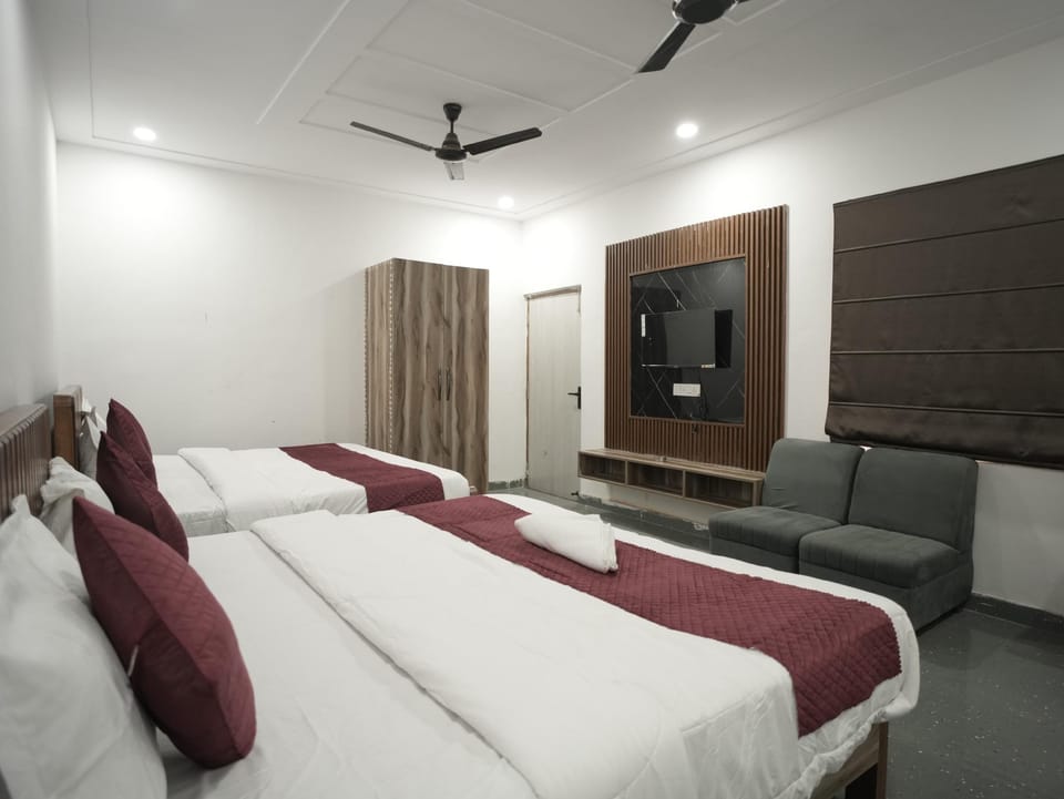 The Ambrosia Stay Hotel in Varanasi