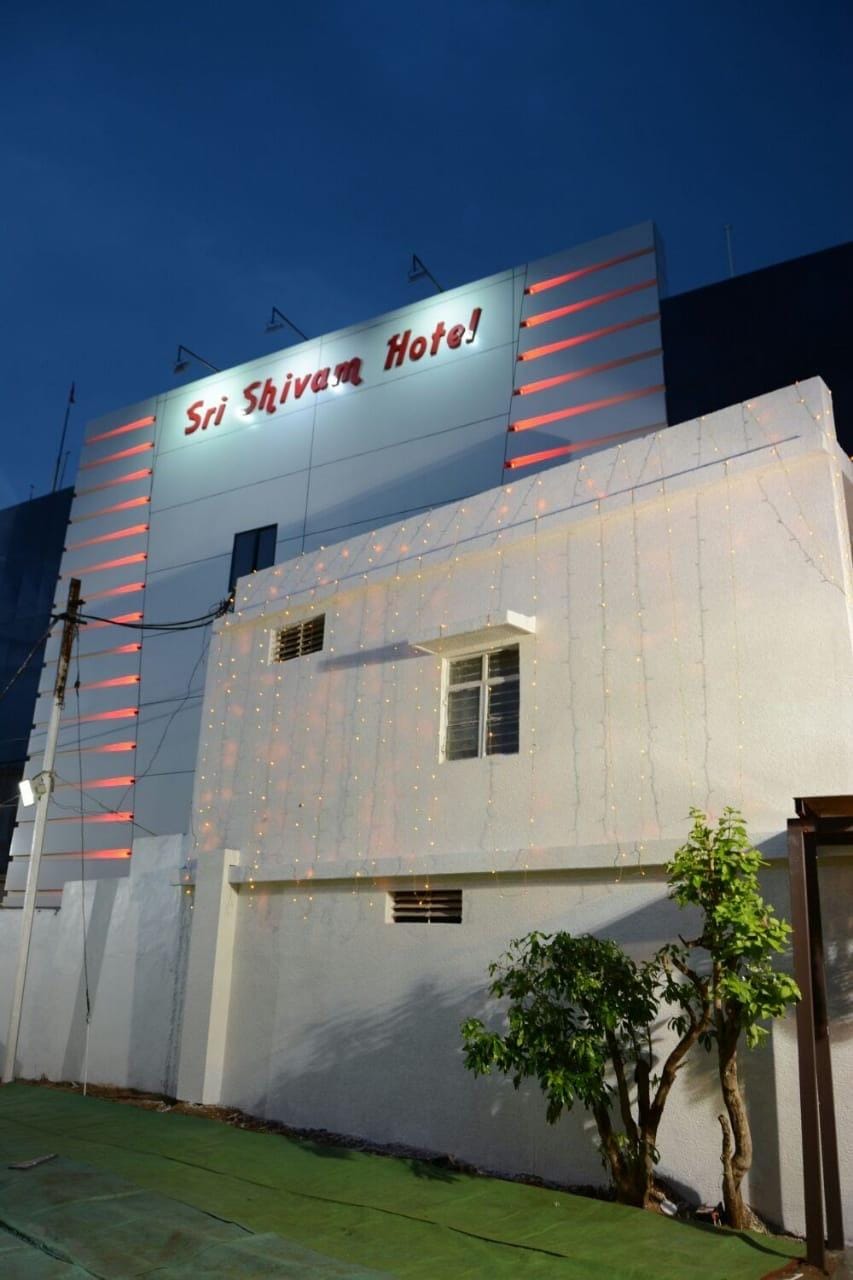 Sri Shivam Hotel Hotel in Maharashtra