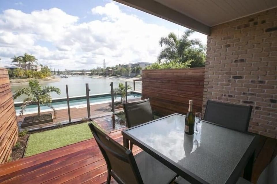 Saltwater Villas - Pet Friendly Accommodation Apartment hotel in Sunshine Coast