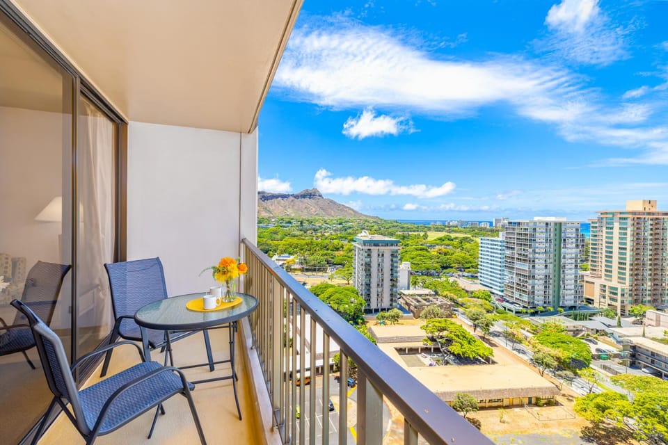 Aston Waikiki Sunset Resort Hotel in Honolulu