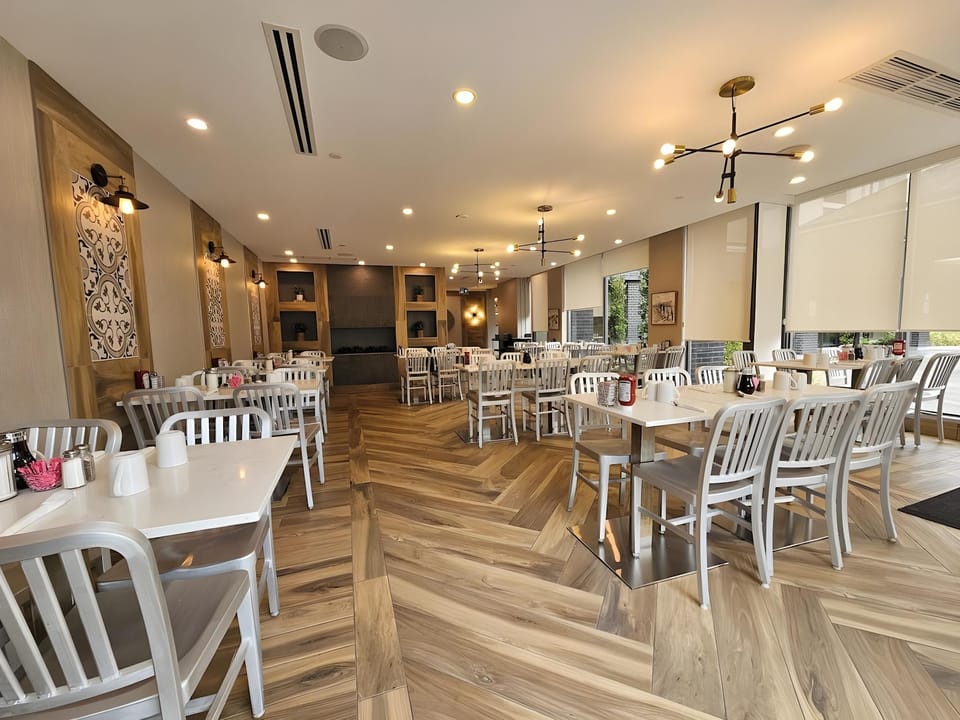 Vittoria Hotel & Suites Hotel in Niagara Falls