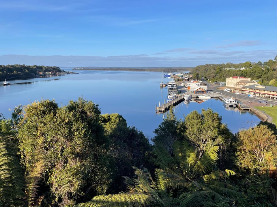 Castaway Holiday Apartments Hotel in Strahan