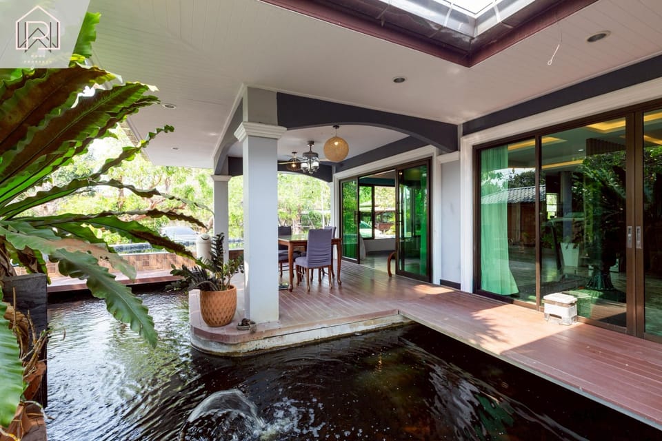 Emerald Garden Private Pool Villa Pattaya Hotel in Pattaya City