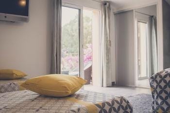 Villa Nais Bed and Breakfast in La Londe-les-Maures