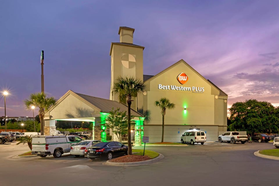 Best Western Savannah Airport Inn & Suites Hotel in Pooler