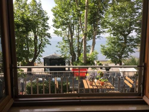 window on the lake Hotel in Anguillara Sabazia