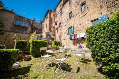 Il Giardino Segreto B&B Hotel in Volterra (capolinea)