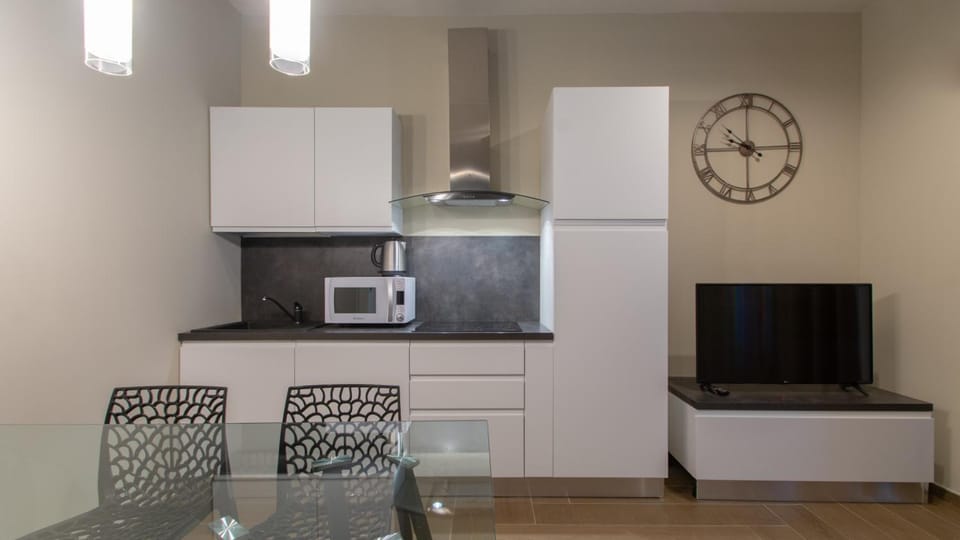 ATMOSFERA APARTMENTS & SUITES Apartment hotel in Piedmont