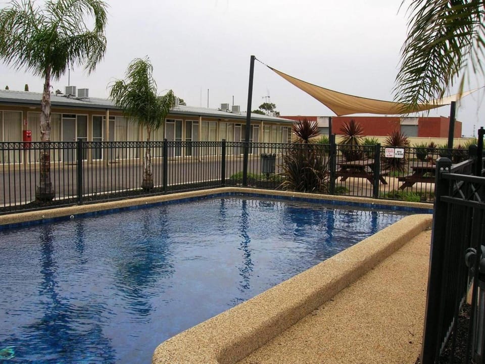 Overlander Hotel Motel Motel in Shepparton