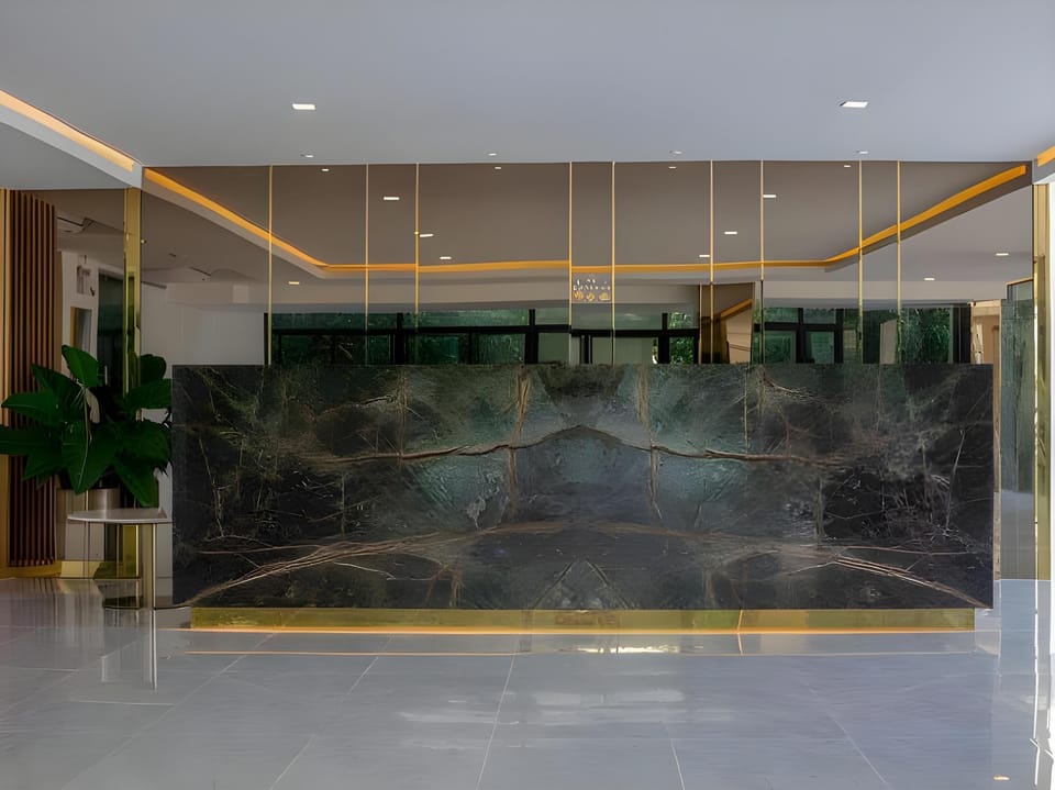 IMPRESS Hotel HUAI Khwang Hotel in Bangkok