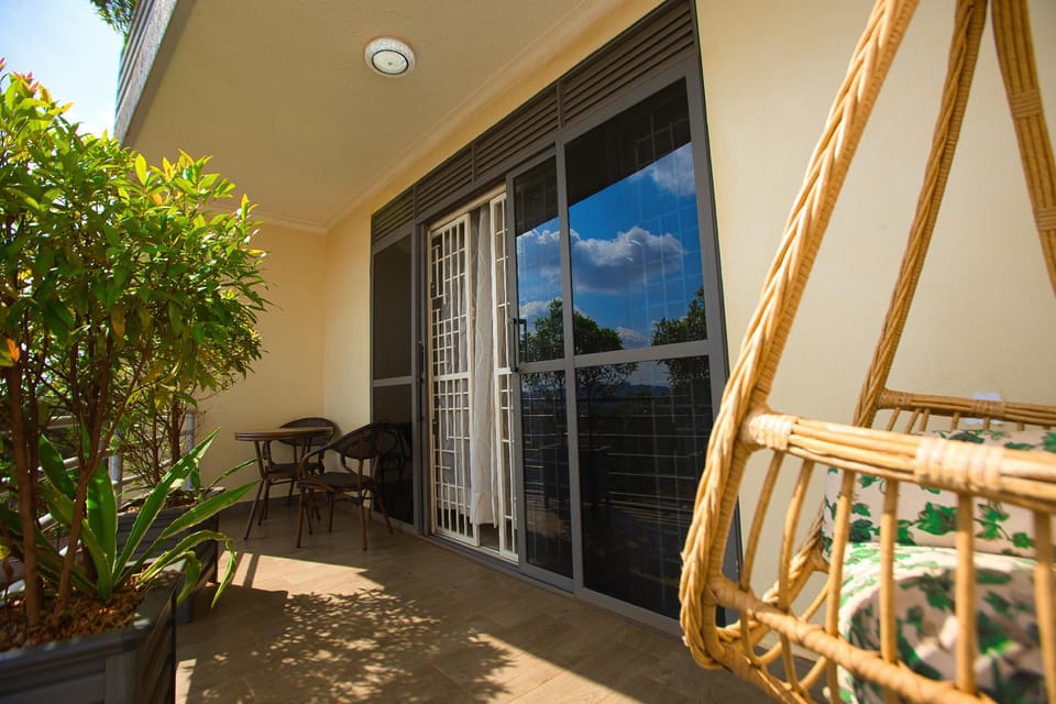 Lilly's Apartments Hotel in Kampala