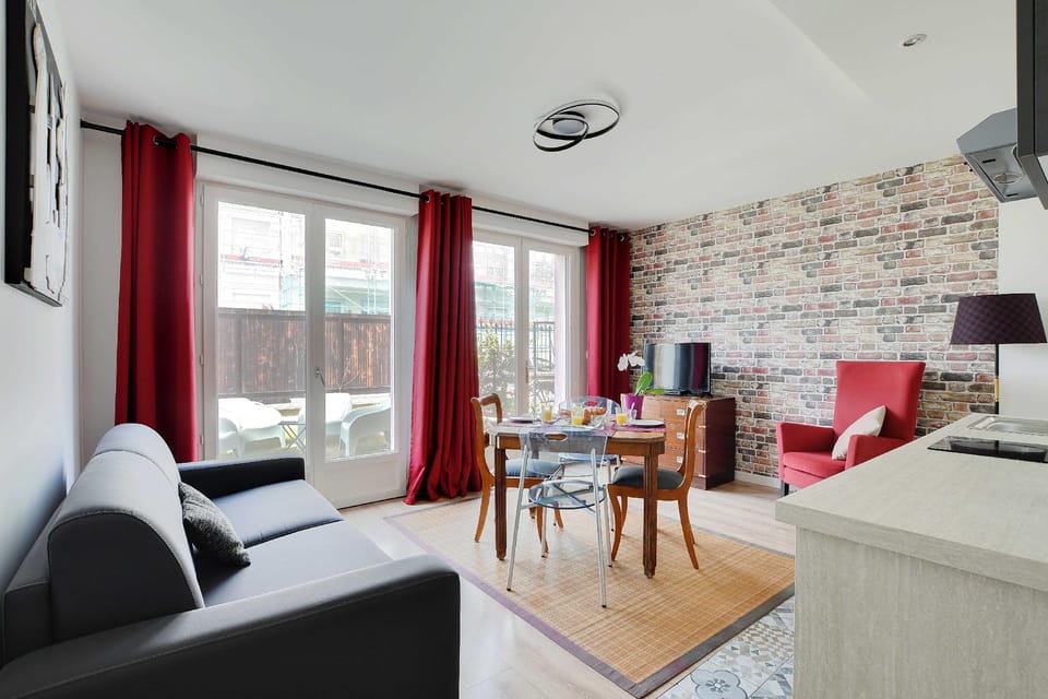 Charming apartment - 1BR/4P - Orly Hotel in Île-de-France