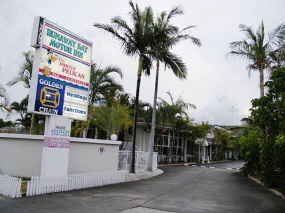 Runaway Bay Motor Inn Motel in Gold Coast