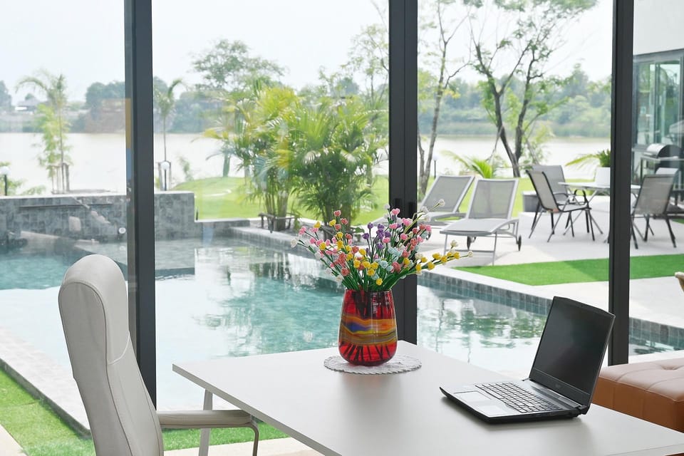 The Nirvana Lagoon Saraburi Resort in Laos