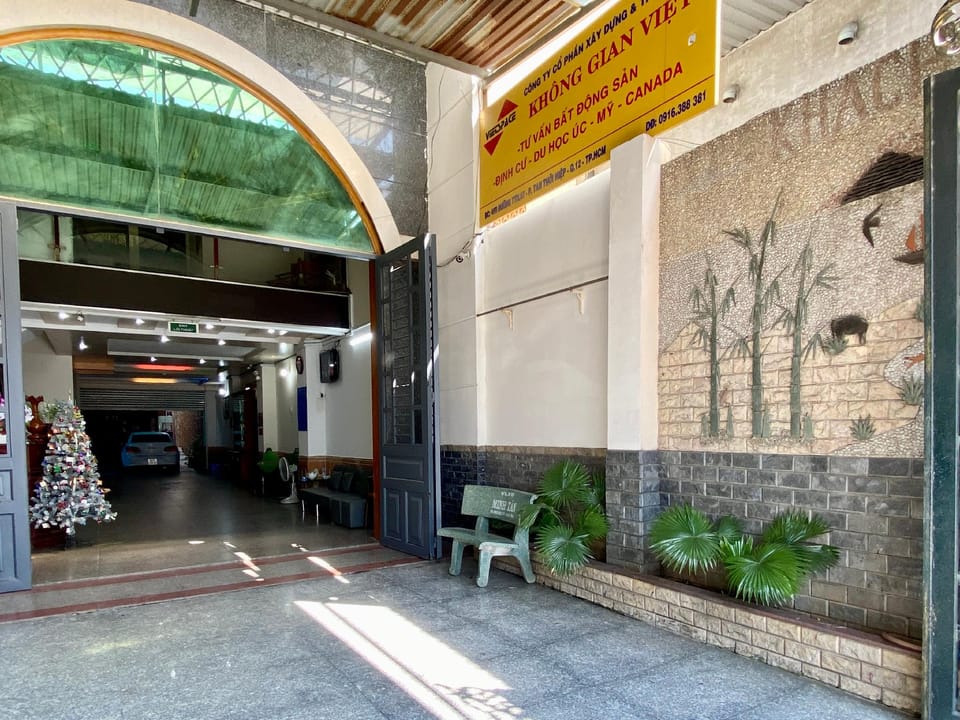 Thanh Bình Hotel  Hotel in Ho Chi Minh City