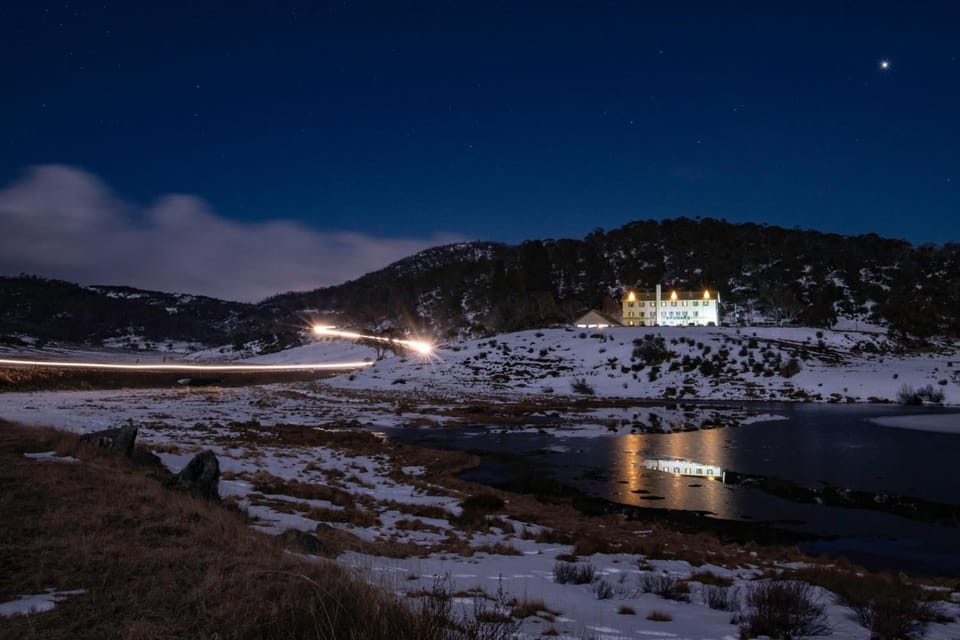Sponars Chalet Lodge in Victoria