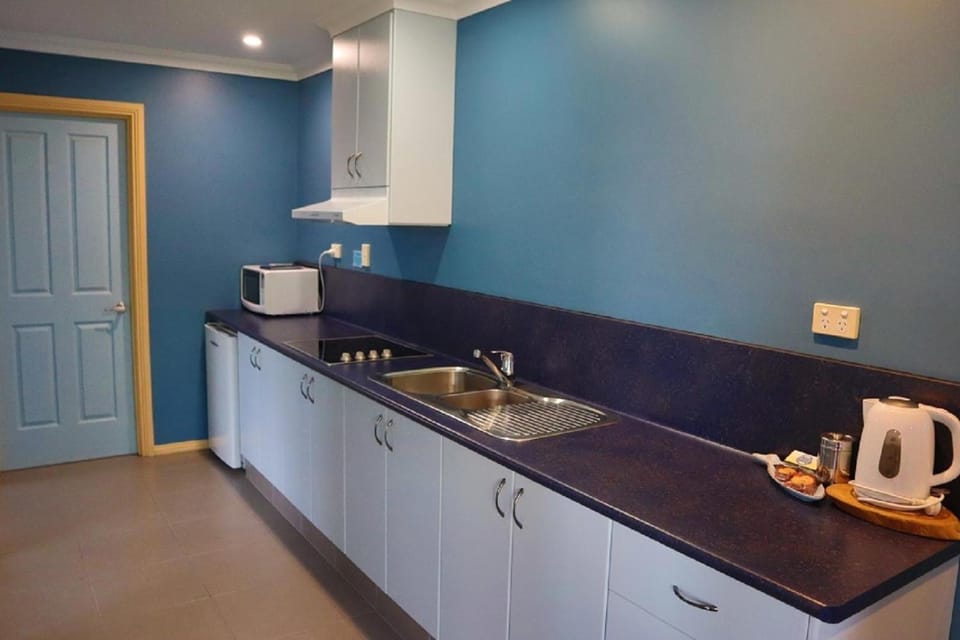 Strahan Bungalows Hotel in Strahan