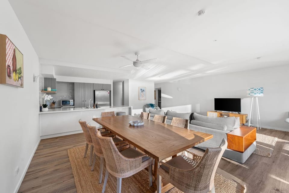 The Rocks Resort - Official Apartment hotel in Gold Coast