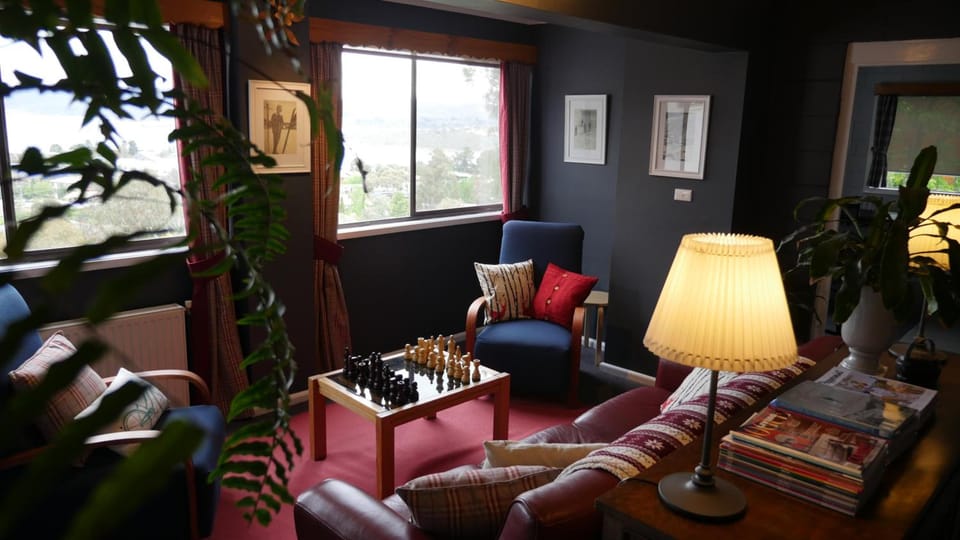 Troldhaugen Lodge - Adults Only Lodge in Jindabyne