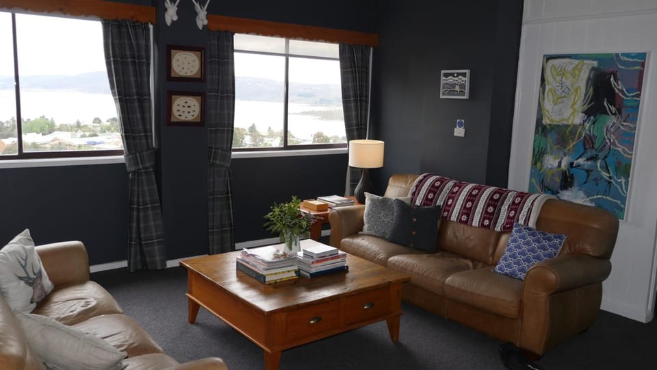 Troldhaugen Lodge - Adults Only Lodge in Jindabyne