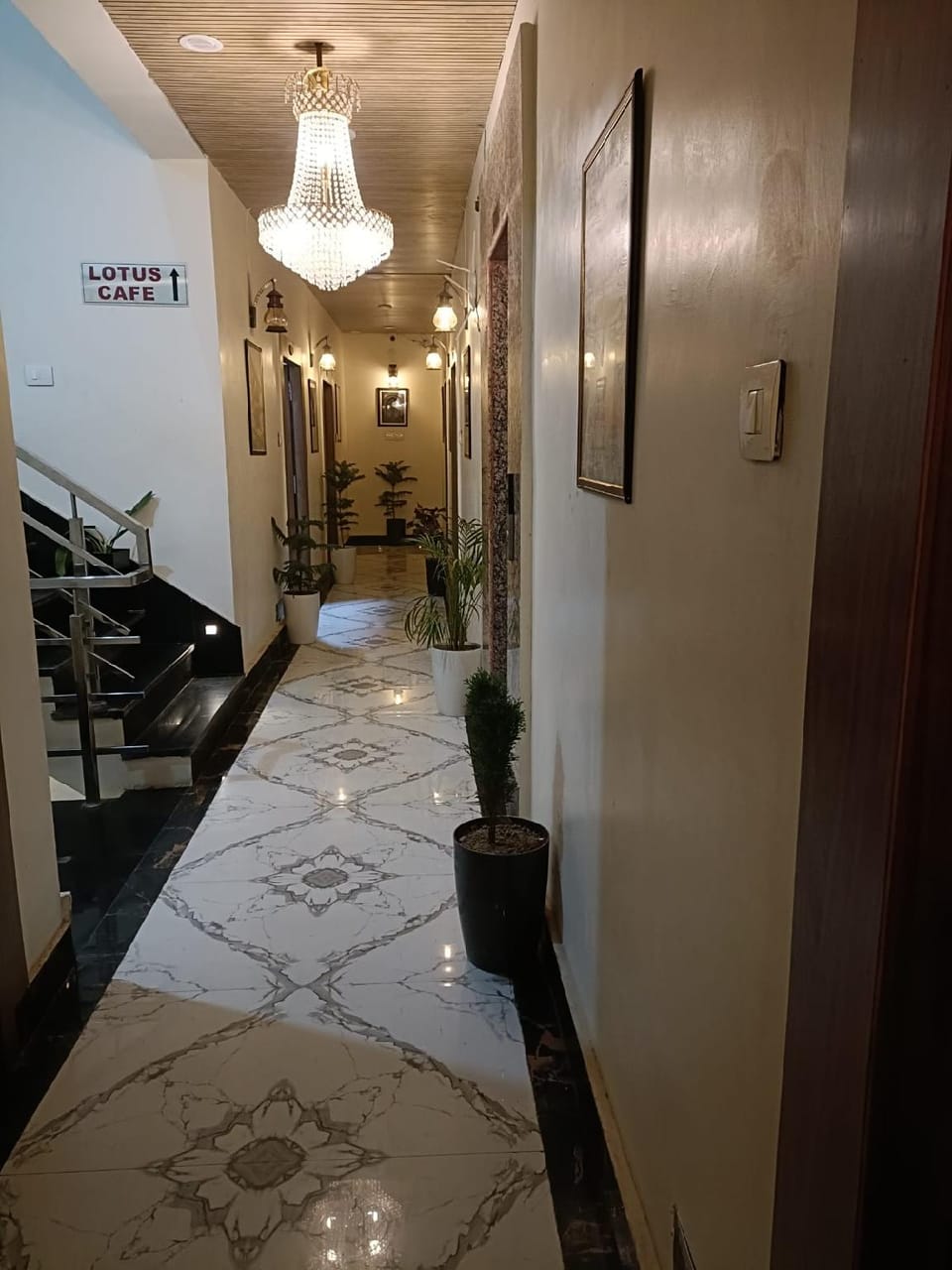 Anant Hotels Prayagraj  Hotel in Uttar Pradesh