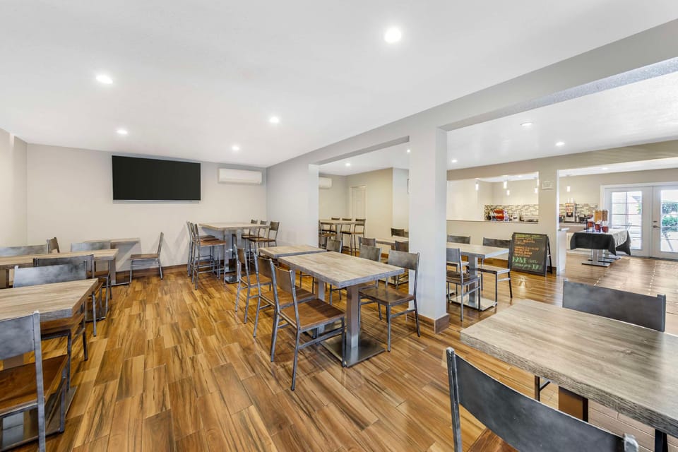 Best Western Plus Ontario Airport & Convention Center Hotel in Ontario