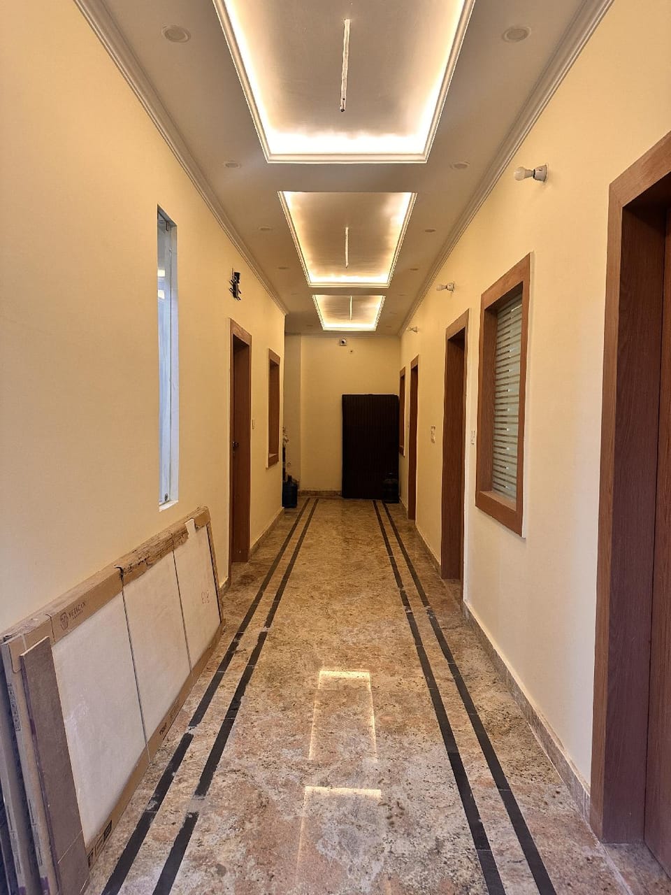 Hotel RK Palace Vrindavan - Near Bankey Bihari and Prem Mandir Hotel in Uttar Pradesh