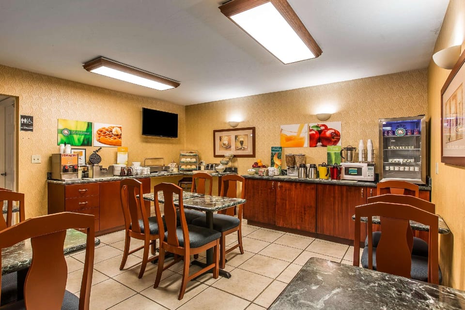 Quality Inn Near China Lake Naval Station Hotel in Ridgecrest
