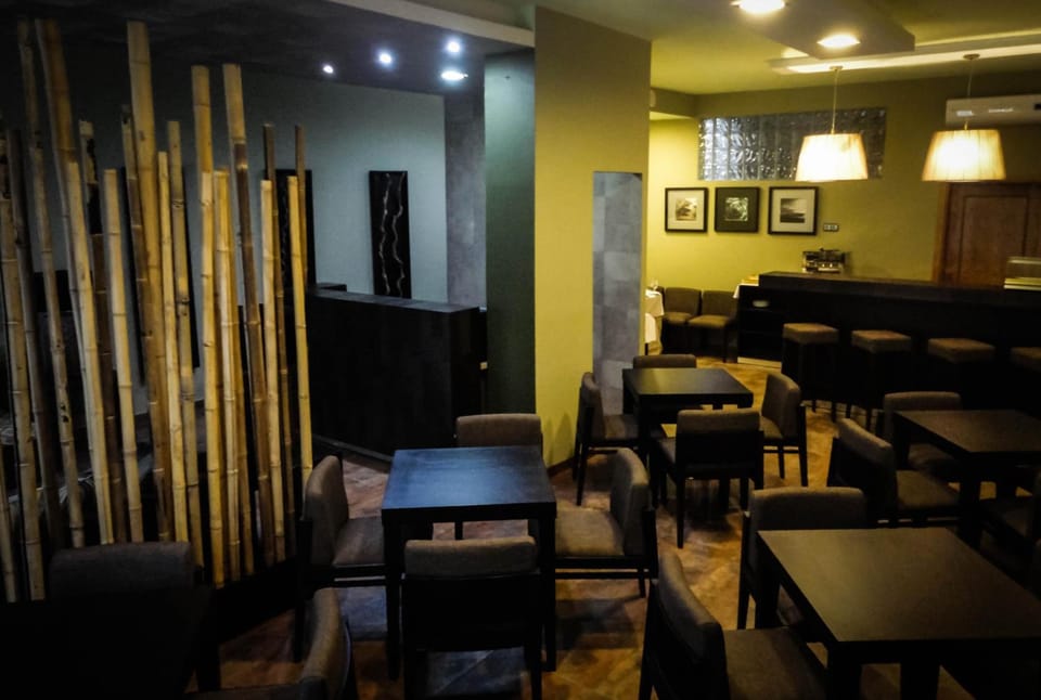 Bar/lounge