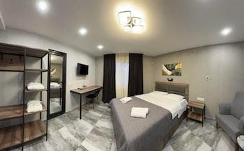 hotel Labyrinth Hotel in Tbilisi