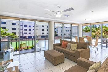 Catalina Resort Apartment hotel in Maroochydore
