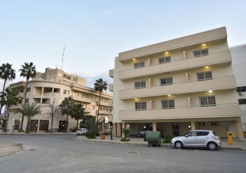 Elysso Apartments Hotel in Larnaca