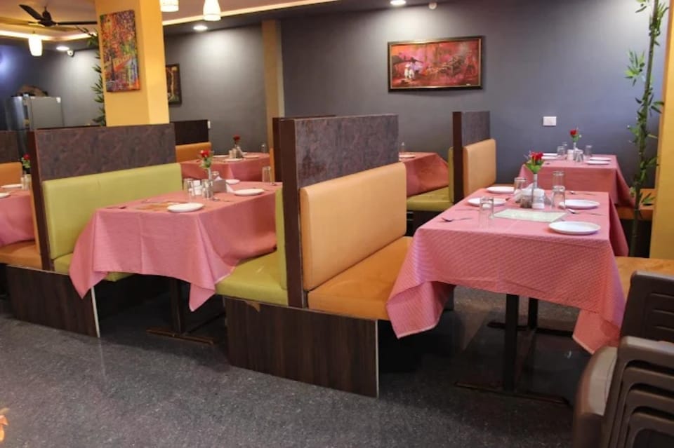 Hotel Red Rose Inn Rajkot Gujarat Hotel in Gujarat