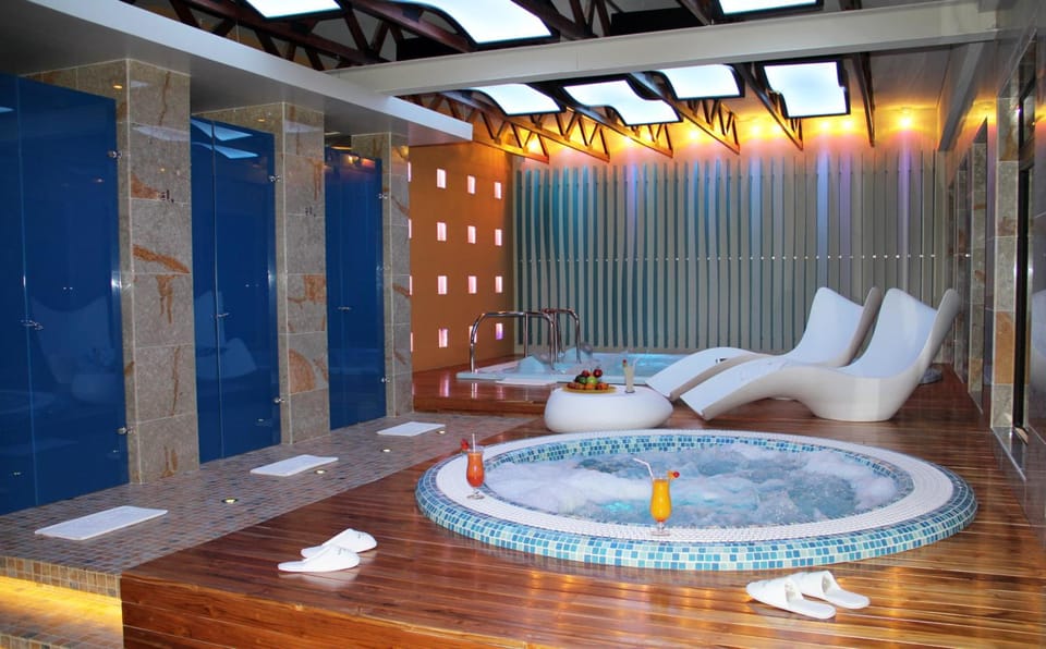 Hot tub