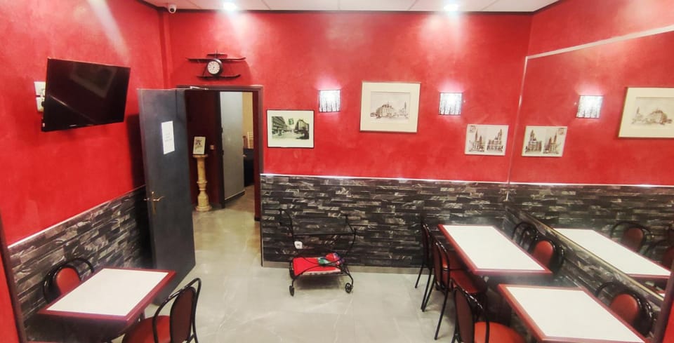 Hotel Moderne Hotel in Saint-Denis, France